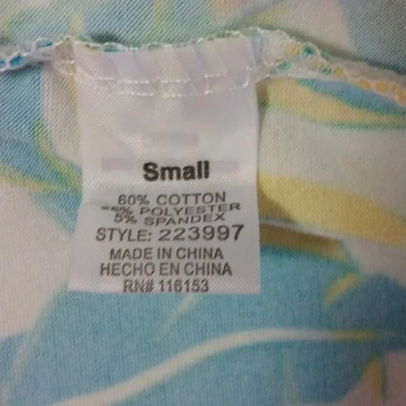 Poof Small tank, spaghetti straps and tie at front hem. Cotton/poly/stretch, EUC - Picture 4 of 5